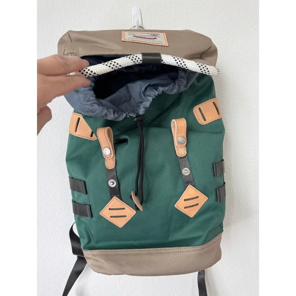 Doughnut Outdoor Adventure Green Tan Backpack Hiking Travel‎ Laptop Bag